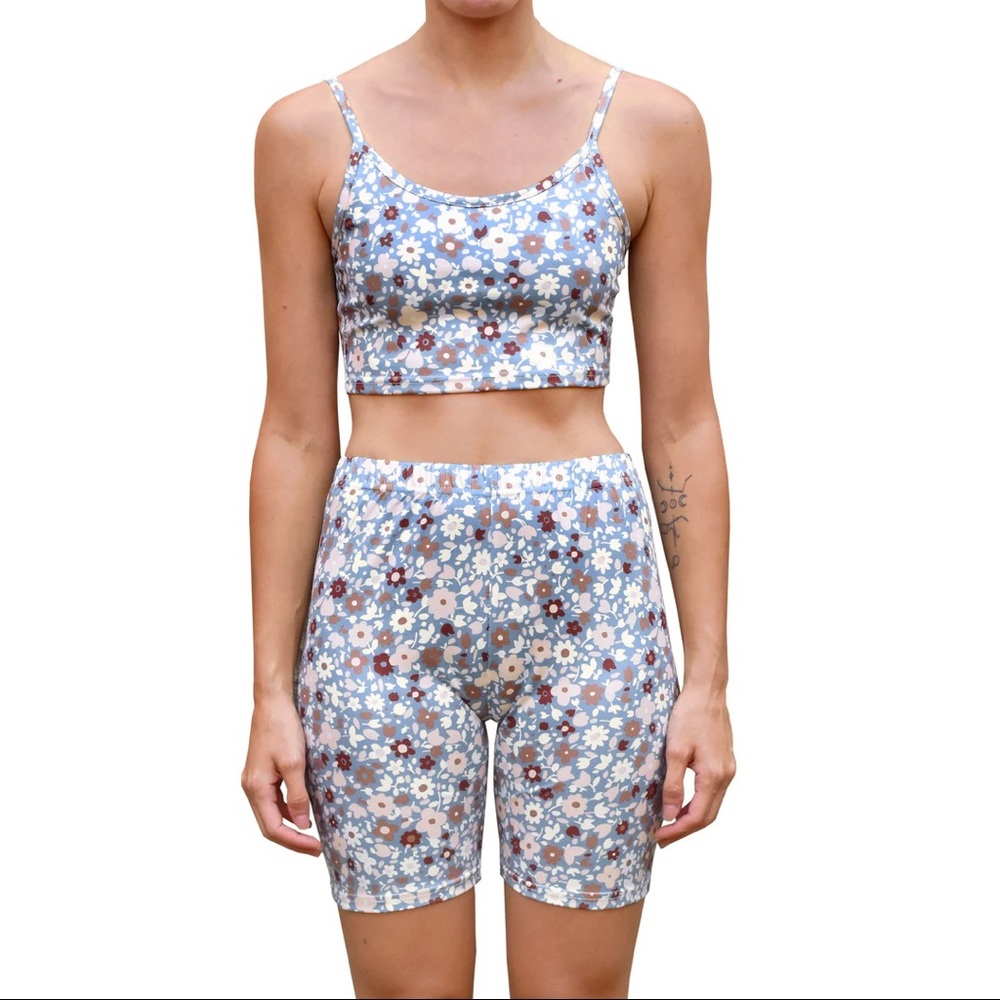 Two Piece Co-Ord Yoga Athleisure Matching Loungewear Set in Indigo Blue Floral